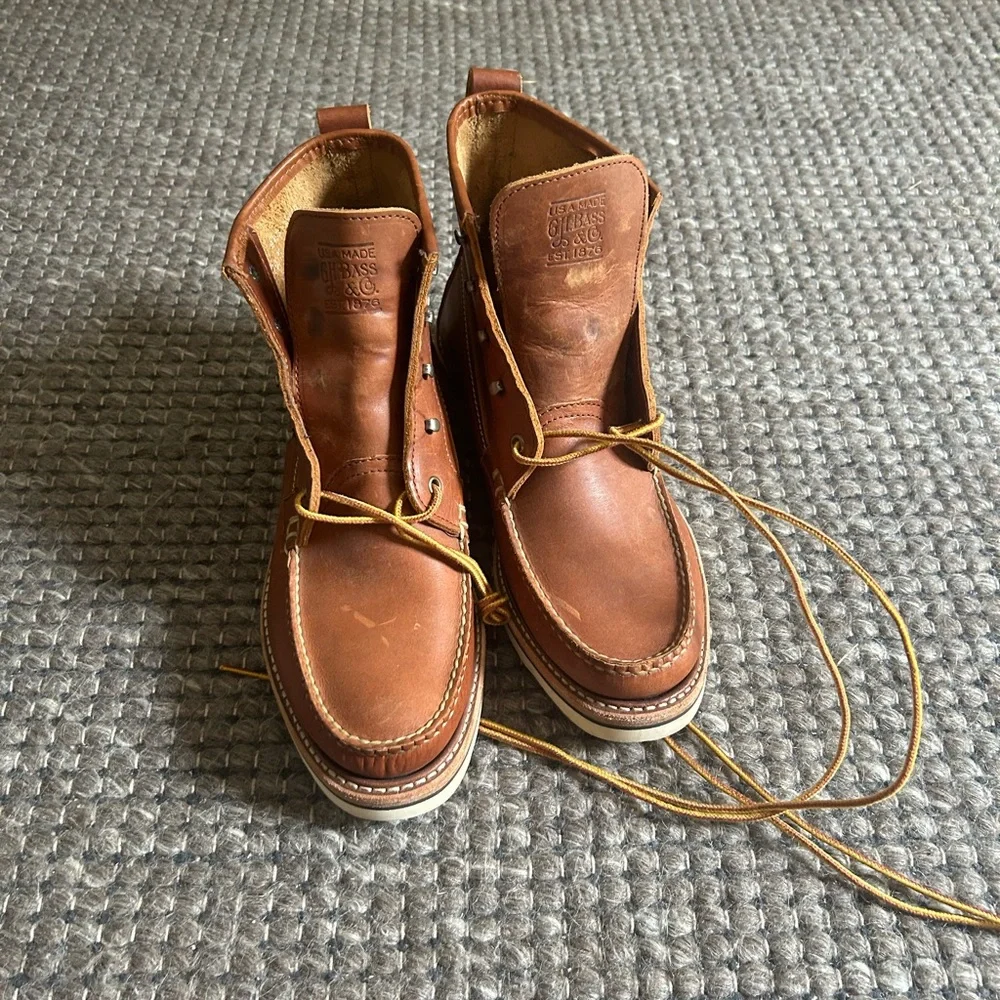 G.H. Bass & Co. Brown Leather Moc Toe Lace-Up Boots w/ Vibram soles